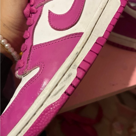Nike shoes active pink color size 5y - Picture 4 of 6